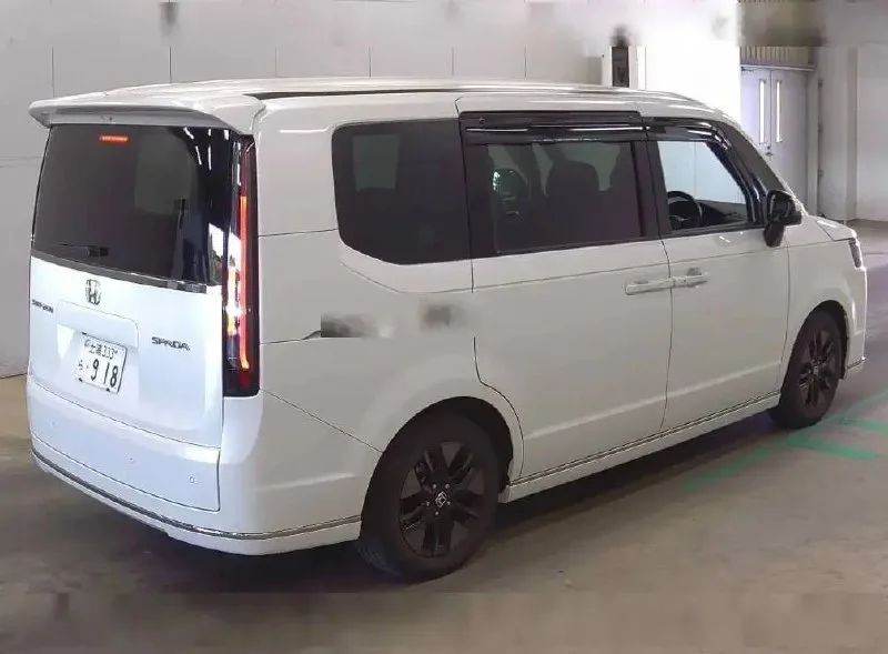 Honda Stepwgn 2022, фото 3