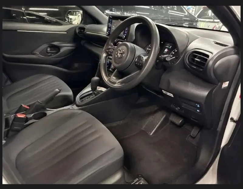Toyota Yaris 2023, фото 3