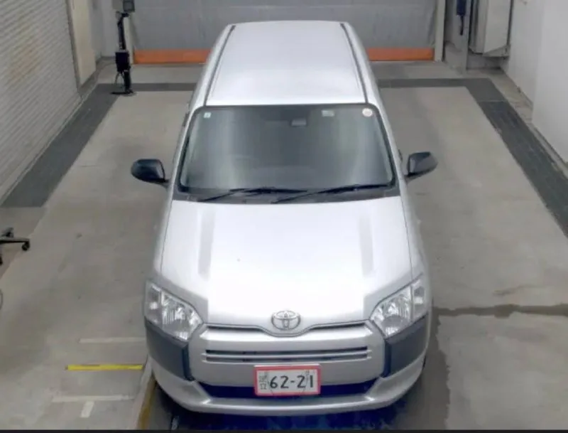 Toyota Probox 2022