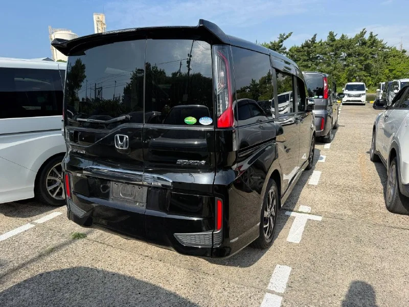 Honda Stepwgn Spada 2019, фото 2