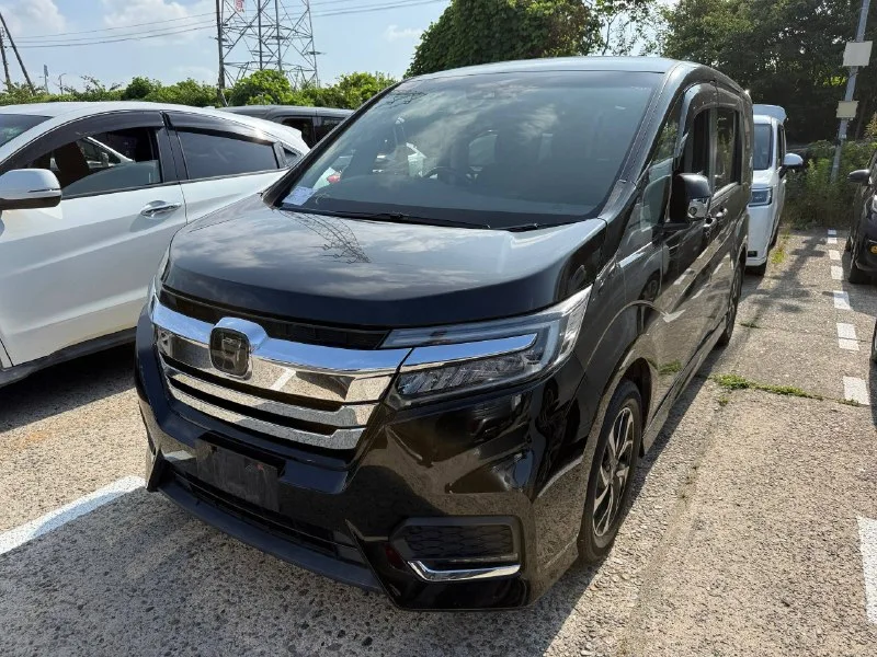 Honda Stepwgn Spada 2019, фото 3